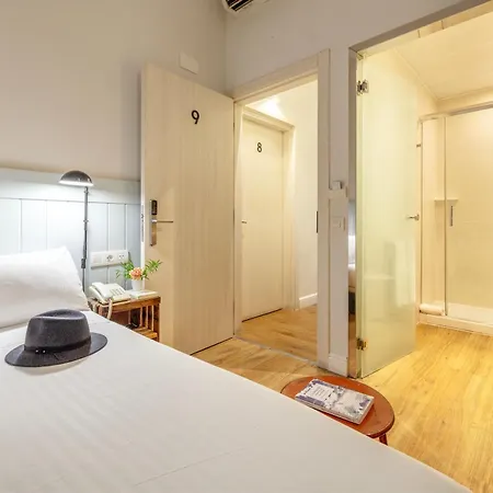 Som Nit Born Hotel Barcelona Exterior photo