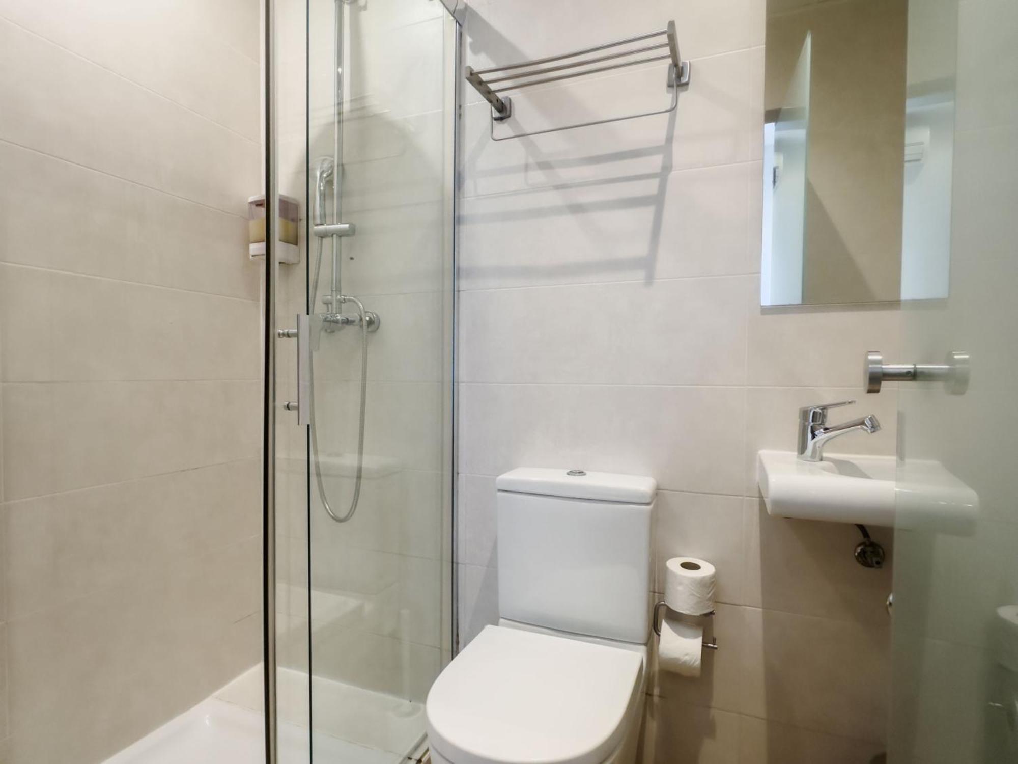 Guest house Som Nit Born 3*