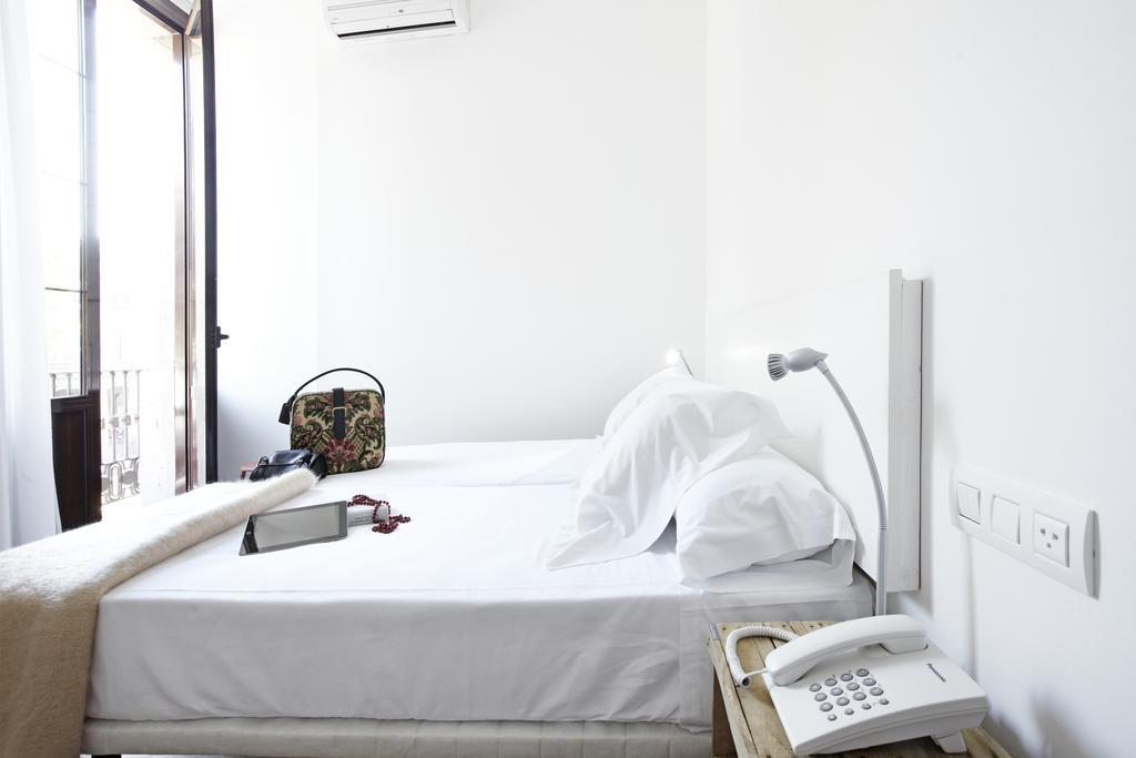 Som Nit Born Guest house Barcelona